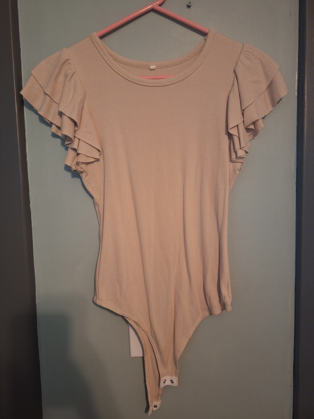 Women’s Cream Ruffle-Sleeve Bodysuit